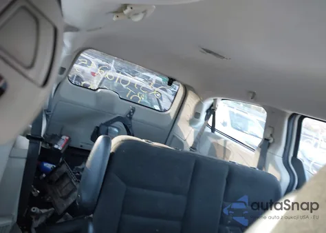 2016 Dodge Grand Caravan American Value Pkg z USA, uszkodzony, nr VIN 2C4RDGBG2GR211229